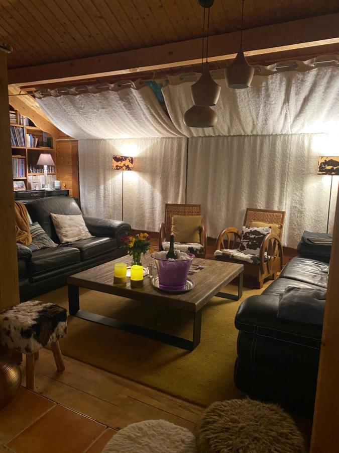 Chalet Pomme De Pin 5 Chambres 12 A 14 Personnes Formigueres Luaran gambar
