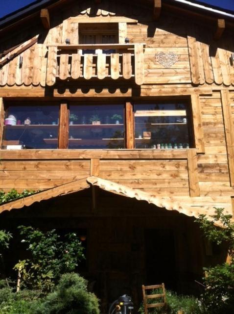 Chalet Pomme De Pin 5 Chambres 12 A 14 Personnes Formigueres Luaran gambar